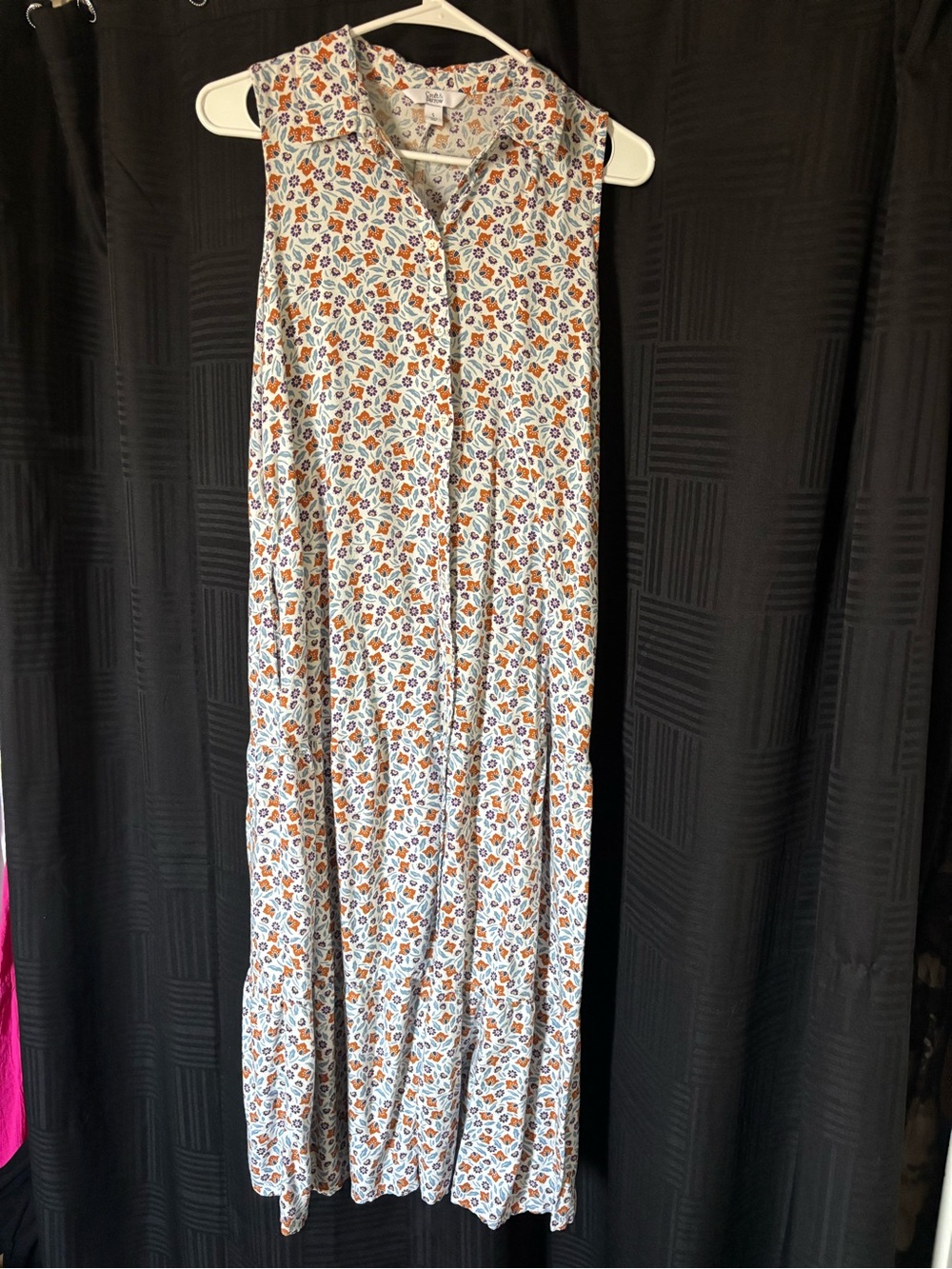 croft & barrow White Floral Button-Front Top with Orange & Blue Print